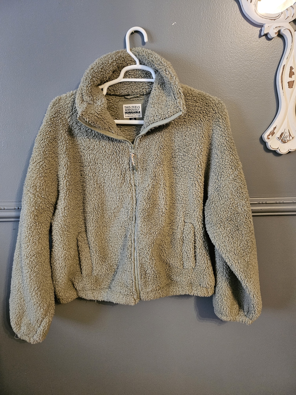 American Eagle Cozy Olive Green Sherpa Zip Jacket